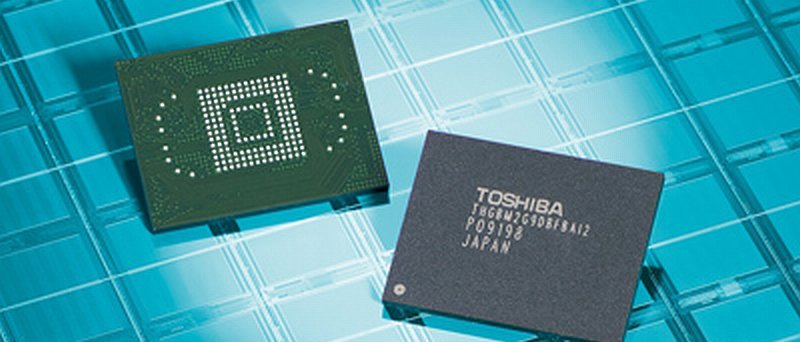 64GB 32nm NAND flash Toshiba