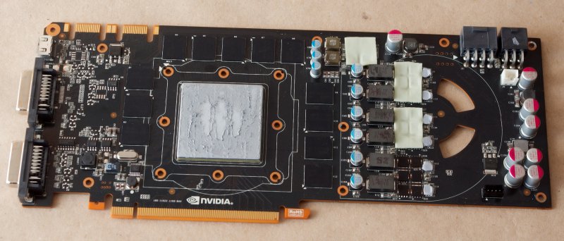 GeForce GTX 480: PCB
