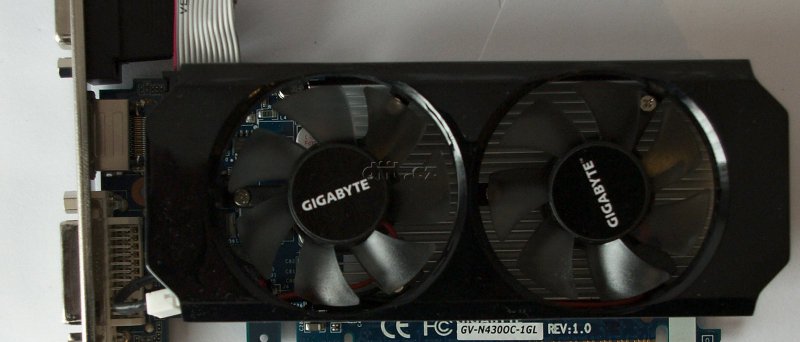 GeForce GT 430: čelní pohled