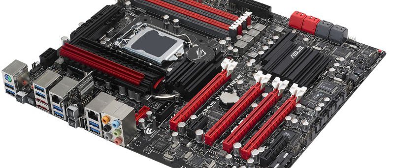 Asus představil Maximus IV Extreme