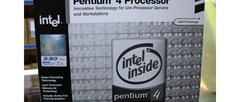 Pentium 4 s EM64T v krabicovém balení