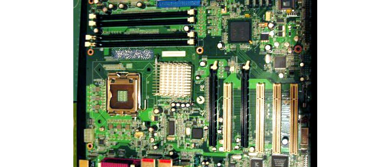 Vzorek motherboardu s chipsetem nForce5