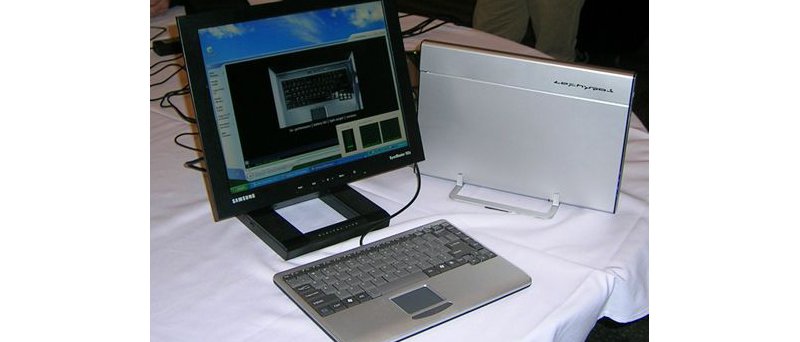 Desktopový počítač s Pentiem M