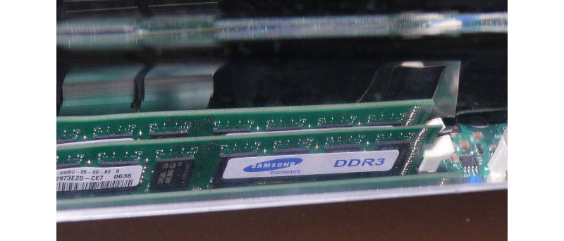 Samsung DDR3-800 paměťové moduly v PC