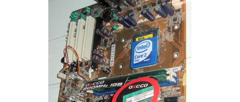 Základní deska s čipsetem nVidia MCP73 (s grafikou, pro procesor