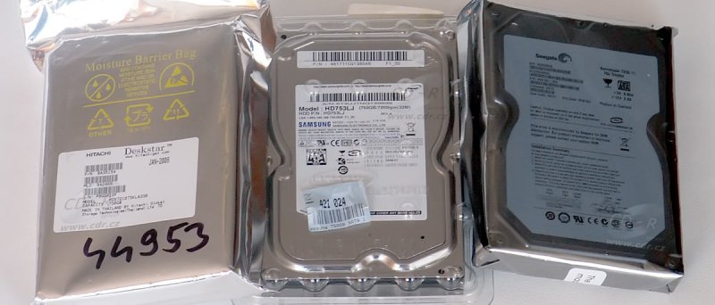 Zabalené disky: Hitachi Deskstar T7K1000 HDS721075KLA330, Samsun