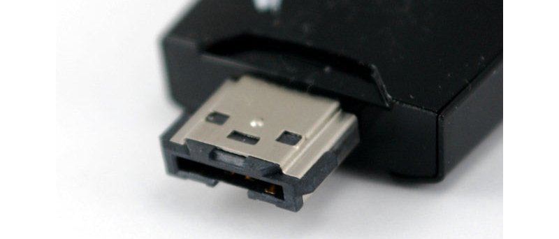 Ao-LAB eSATA and USB Combo Drive - eSATA konektor
