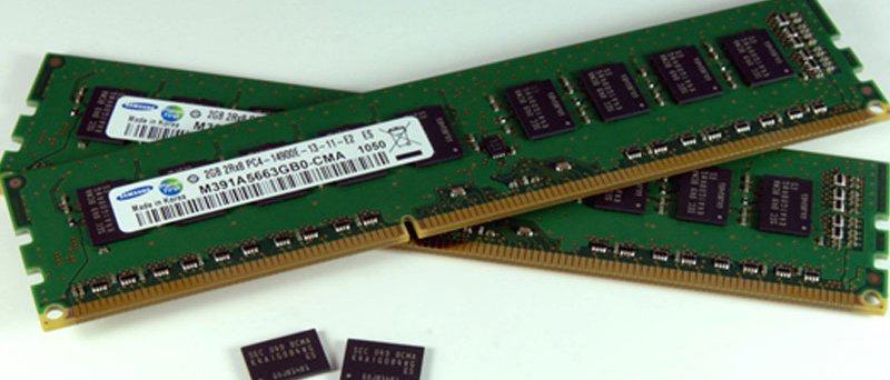 Samsung DDR4-2133 2GB modul