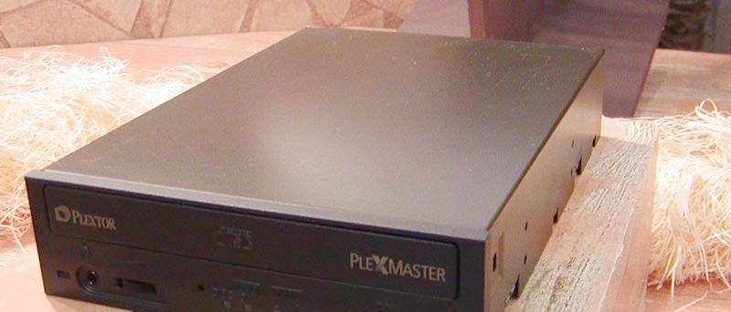 Plextor PlexMaster-01