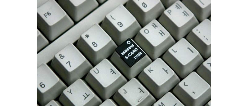 Samsung MMCmicro memory card