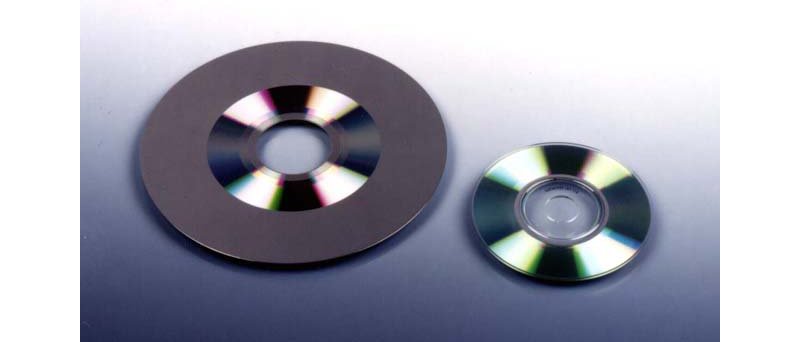 8cm CD-R s kapacitou 300MB od Nikona
