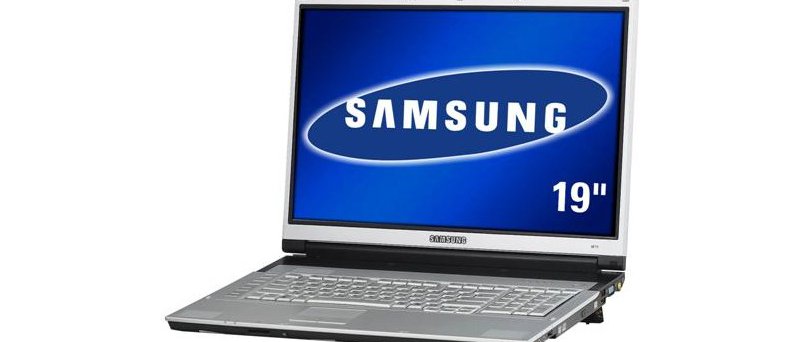 Samsung 19palcový notebook M70