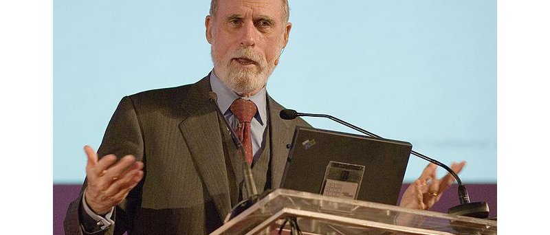 646px-Vint_Cerf,_Bangalore_2007_3