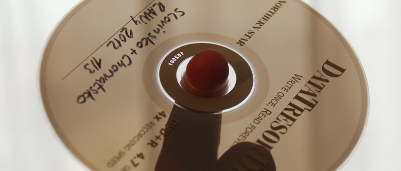 Data Tresor Disc - linux, LG blu-ray, na prstu