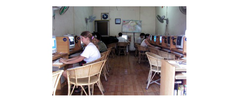 Obr: Internetové kavárny v Číně