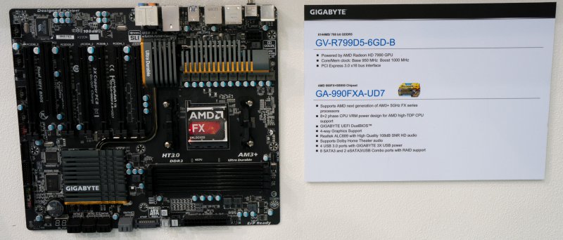 Gigabyte GA-990FXA-UD7 pro 5GHz AMD