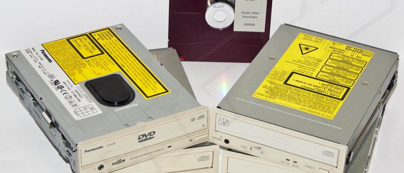 PD (Phase-change Dual) cartridge & drives