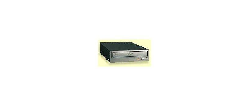 Obr: Toshiba SD-M1502 (16× DVD, 48× CD, IDE)