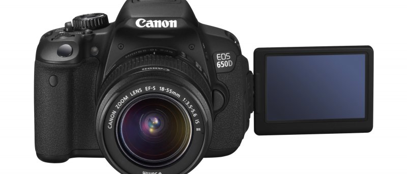 EOS 650D FRT LCD OPEN w EF-S 18-55mm