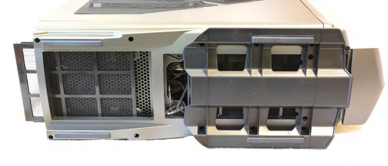 Nzxt Phantom 820 Dsc 3269 Spodek