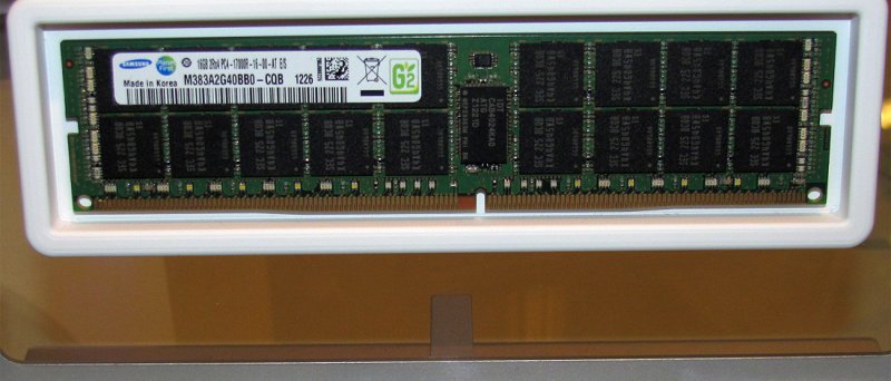 Samsung - DDR4 paměťový modul