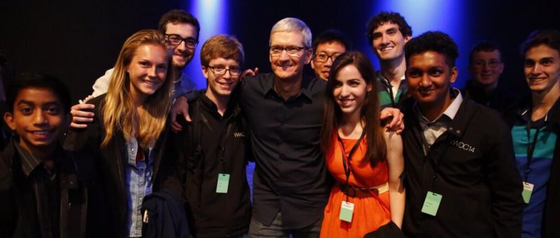 Tim Cook Meeting Wwdc 2014 Developers