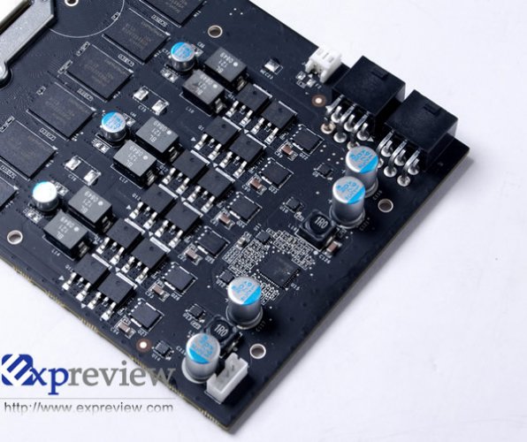 Nereferenční Zotac GeForce GTX 285