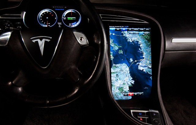 Tesla Motors Model S - navigace