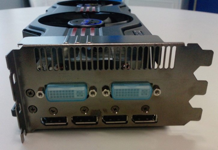 Asus Radeon HD 6970 DirectCU II