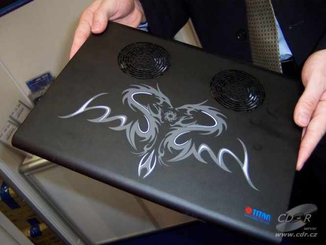 Chladící podložka pod notebook