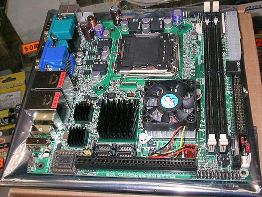 Motherboard Commell LV-672