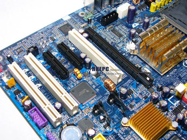 Motherboard Gigabyte GA-8I955X Dual Graphic - dva otevřené PCI-E