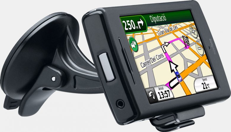 Garmin-Asus nüvifone G60 - režim navigace (v držáku)