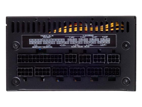 SilverStone SST-ST1500: konektory