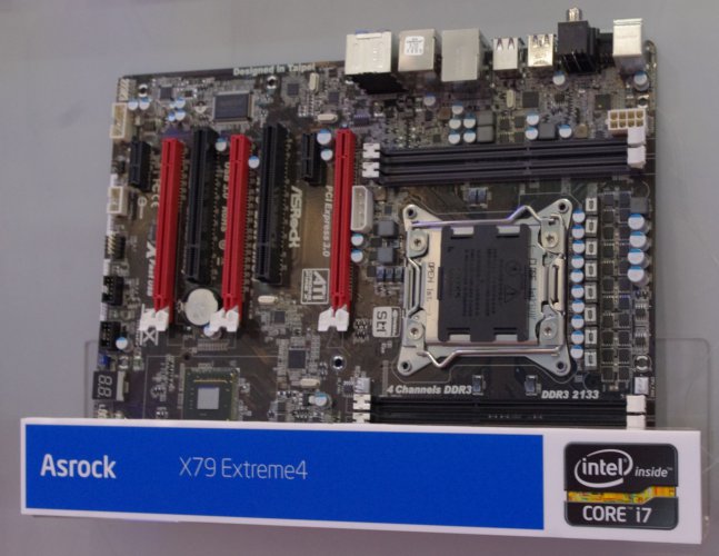 ASRock X79 Extreme4