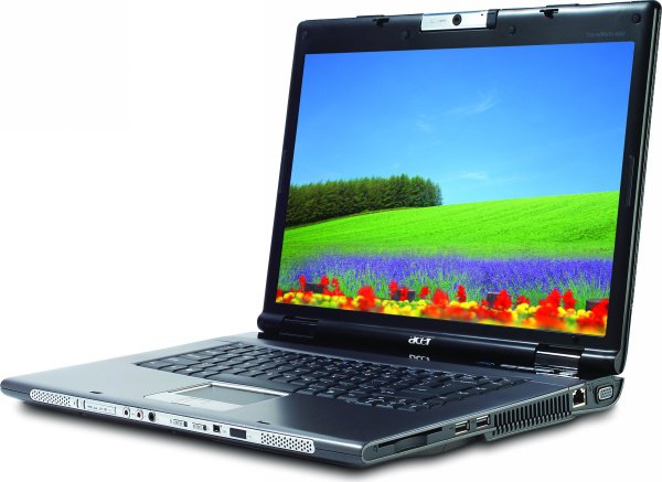 Acer TM8200