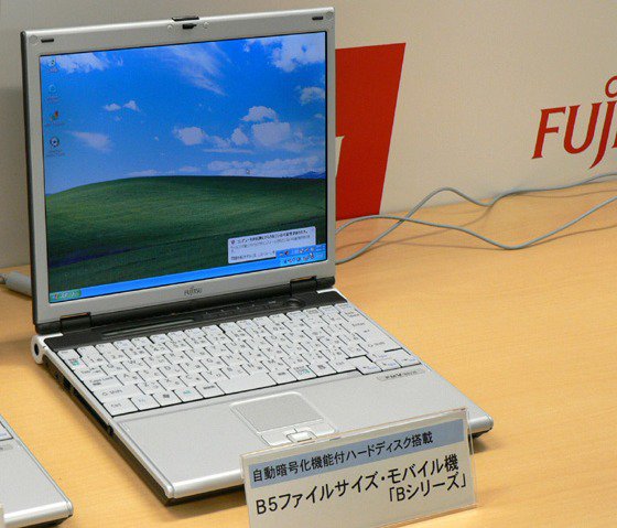 Lefebook FMV-B8230