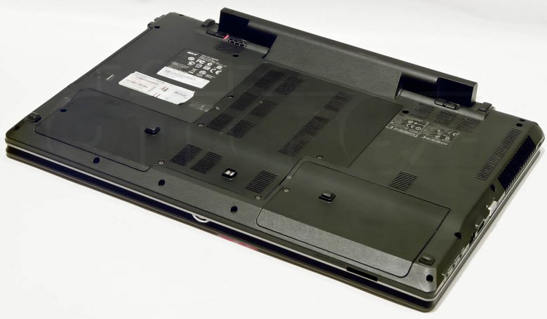 Acer Aspire 7745G zespodu