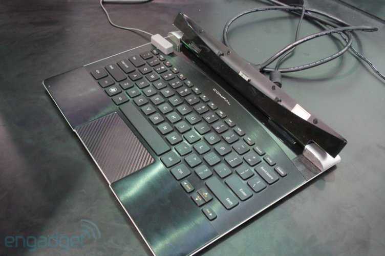 AMD Trinity Windows 8 tablet koncept 02