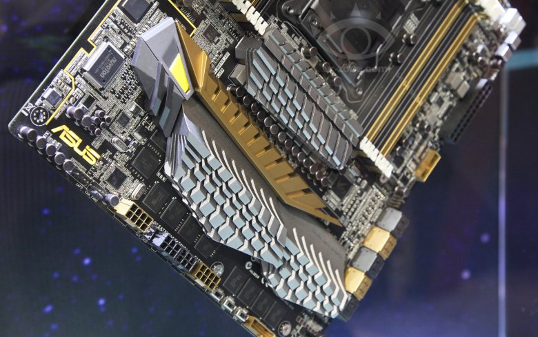 Asus ZEUS 05