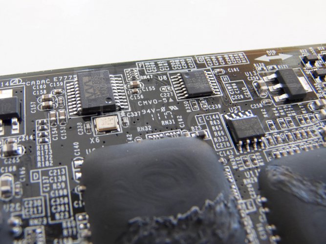 AVerMedia DarkCrystal HD Capture SDK II - detail čipů (1)