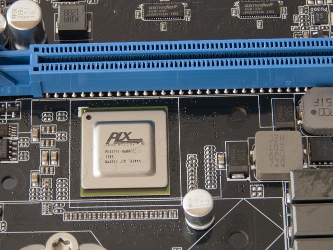 ASUS P8Z77 WS - PLX PEX8747