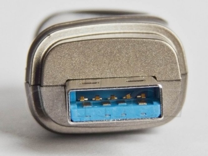 Kingston DataTraveler Workspace 32GB - USB 3.0 konektor