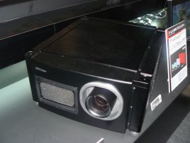 JVC projektor 4096x2400