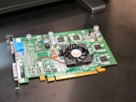 ATI PCI Express referenční karta