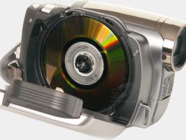 Otevřená kamera Hitachi DZ-HS500E s DVD-RAM médiem