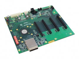 Deska s čipem Hydra a čtyřmi PCIe ×16 sloty