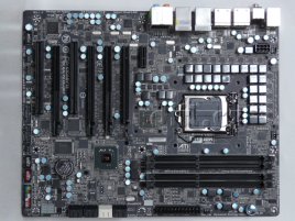 Gigabyte GA-P67A-UD7 zbavená chlazení