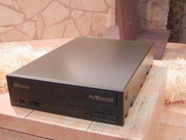 Plextor PlexMaster-01