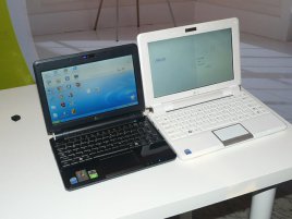 Asus Eee 901 (černý) a Eee 1000 (bílý)